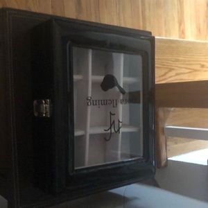 Jewelry or watch box